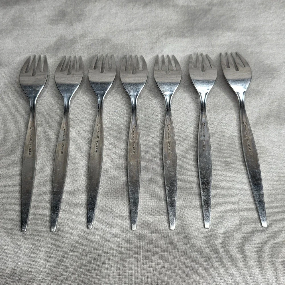 Oneida VENETIA Community Stainless Steel 6.75